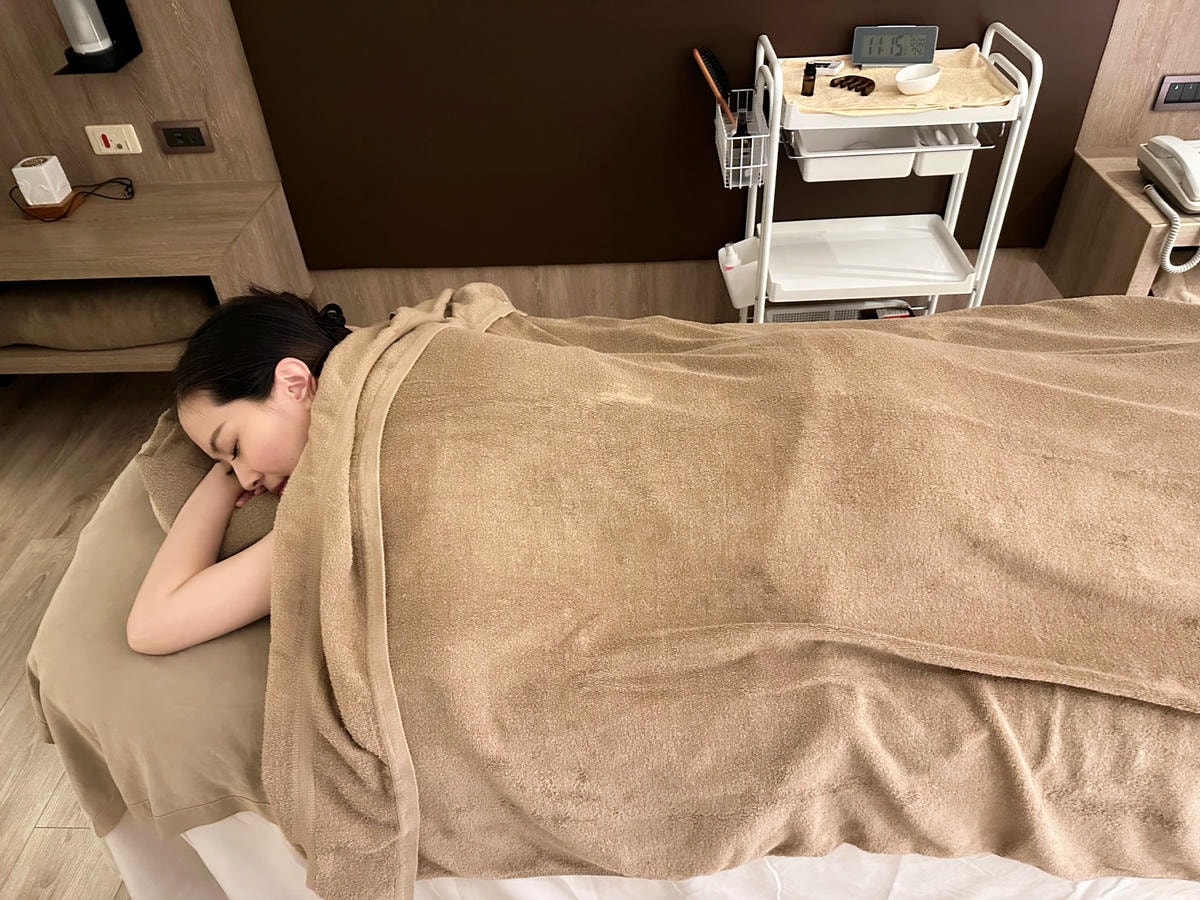把我們當家人一樣的用心照護_嘉禾產後護理之家。是產婦更是大寶
