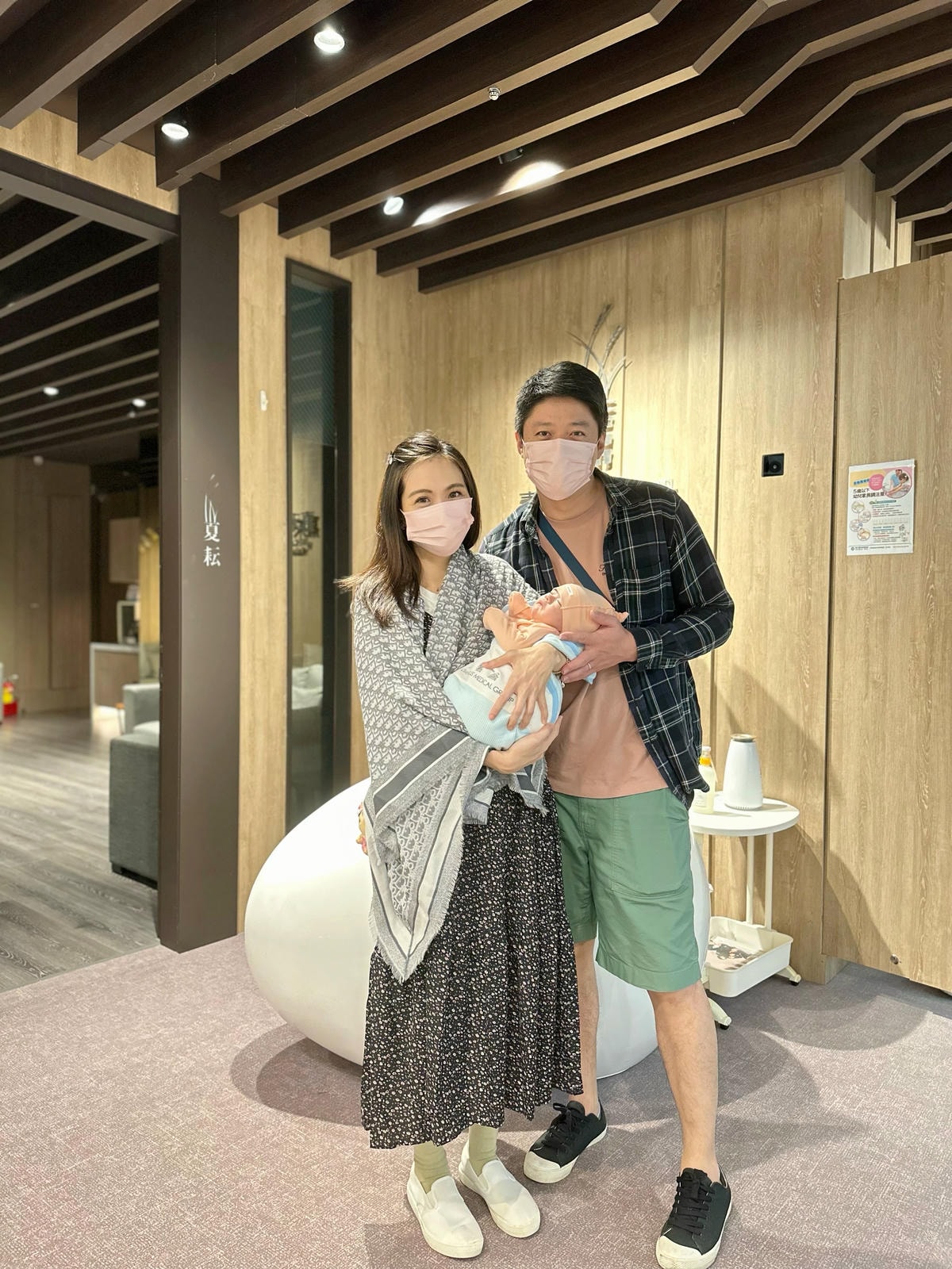 把我們當家人一樣的用心照護_嘉禾產後護理之家。是產婦更是大寶
