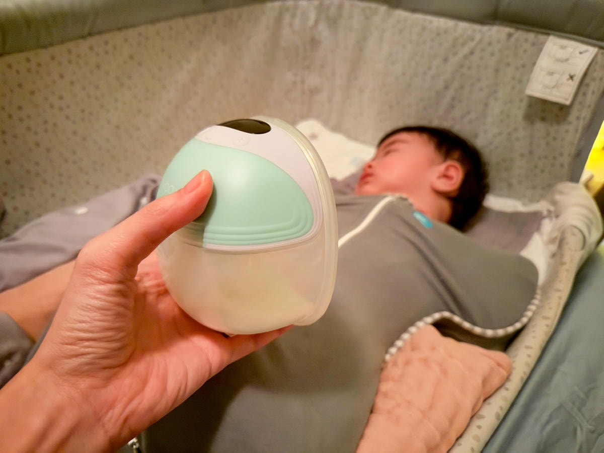 【育兒】解放雙手雙腳!邊擠奶邊高效率完成育兒瑣事戰友!Moo