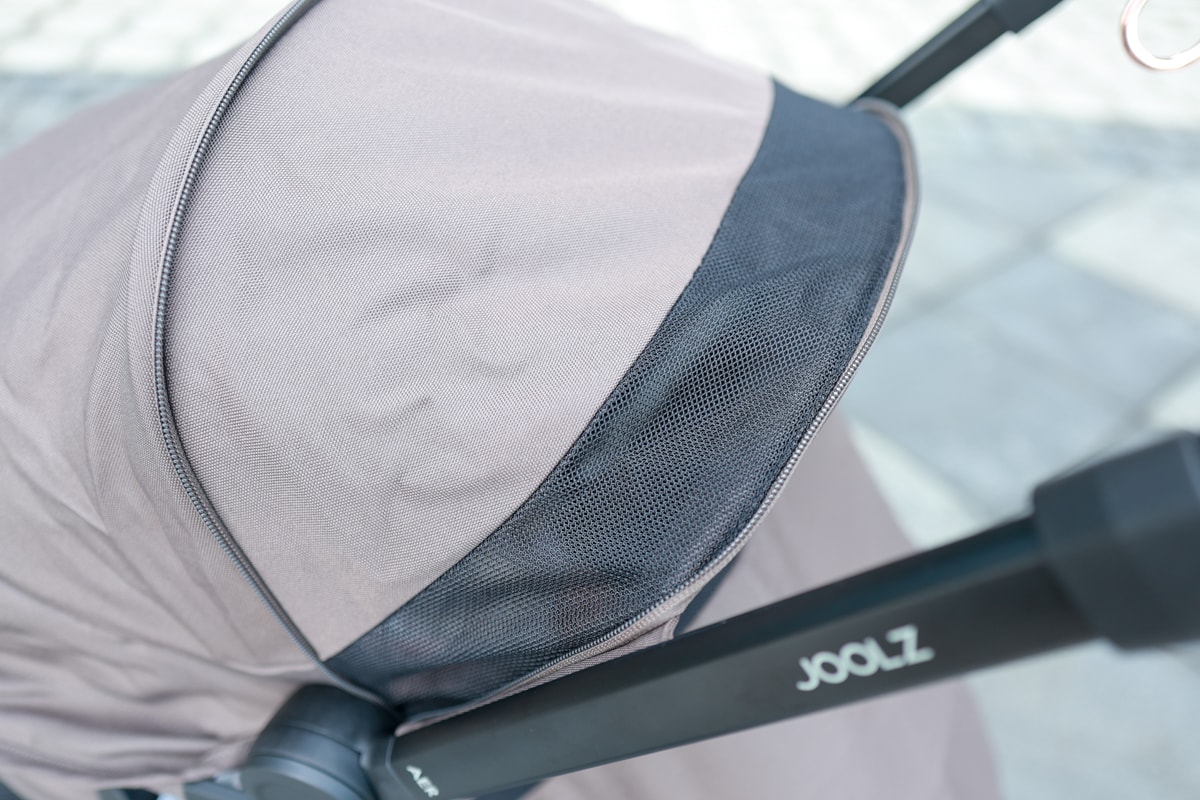 【輕便登機推車的天花板】Joolz Aer2單手秒收更省力、新生兒全平躺角度、輪胎加大更穩定。時尚外型與超強功能兼具，第二代有感升級！